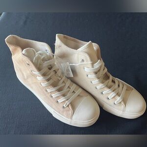 NWT-AE High Top Corduroy Platform Sneaker